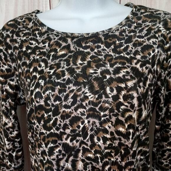 Time and Tru Animal Print Long Sleeve Top - Picture 2 of 7